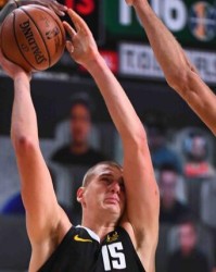  米切尔单节21分火力全开，骑士客场大胜魔术