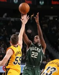  拜仁慕尼黑终场前绝杀惊险拿下关键三分