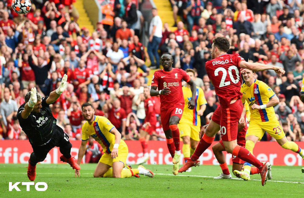  萨拉赫传射建功利物浦登顶榜首  